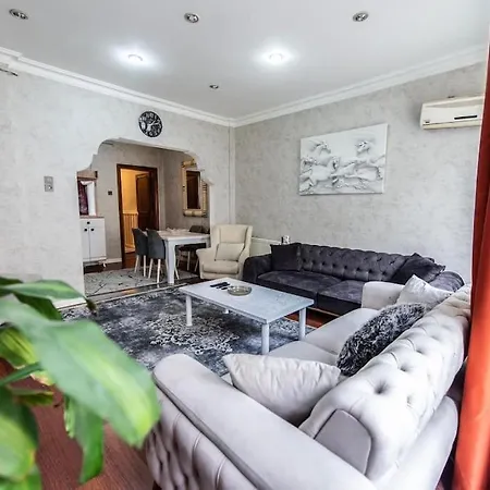 Location-taksim Square Big And Modern Flat 140 アパート